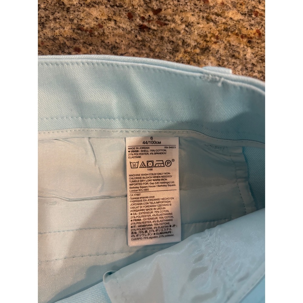 NWT Banana Republic Womens Shorts Size 6 Blue Chino Style Casual Lightweight - Picture 3 of 5